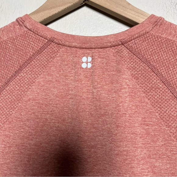 Sweaty Betty Women Athlete Seamless Workout Tee Top Small‎ Pink Short Sleeve - Picture 4 of 6